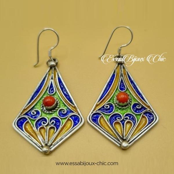 Boucles d’oreille en argent, avec émail coloré