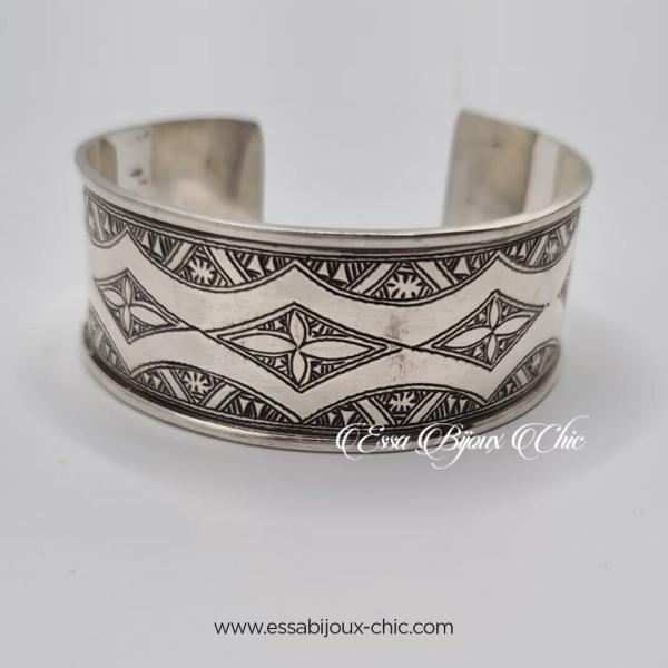 Bracelet ajustable en argent, orné d’une gravure berbère
