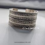 Bracelet large, ajustable, en argent avec ornementation florale de style Dag Souiri