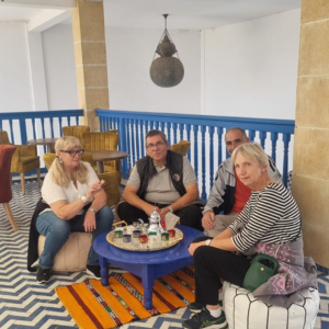 Visite des touristes au complexe intégré de l'artisanat Argana d'Essaouira